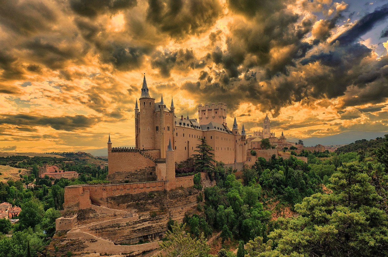 10 nov. Día Mundial de la Ciencia: Paseo científico por Segovia