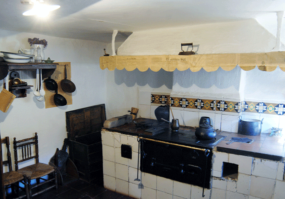 phoca_thumb_s_cocina-casa-museo-de-antonio-machado