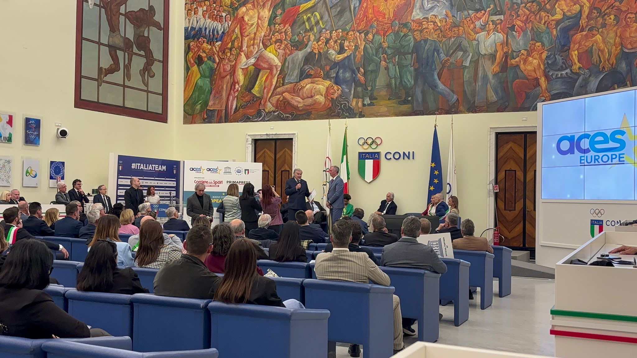 El alcalde de Segovia recibe en Roma las credenciales de Segovia como Ciudad Europea del Deporte