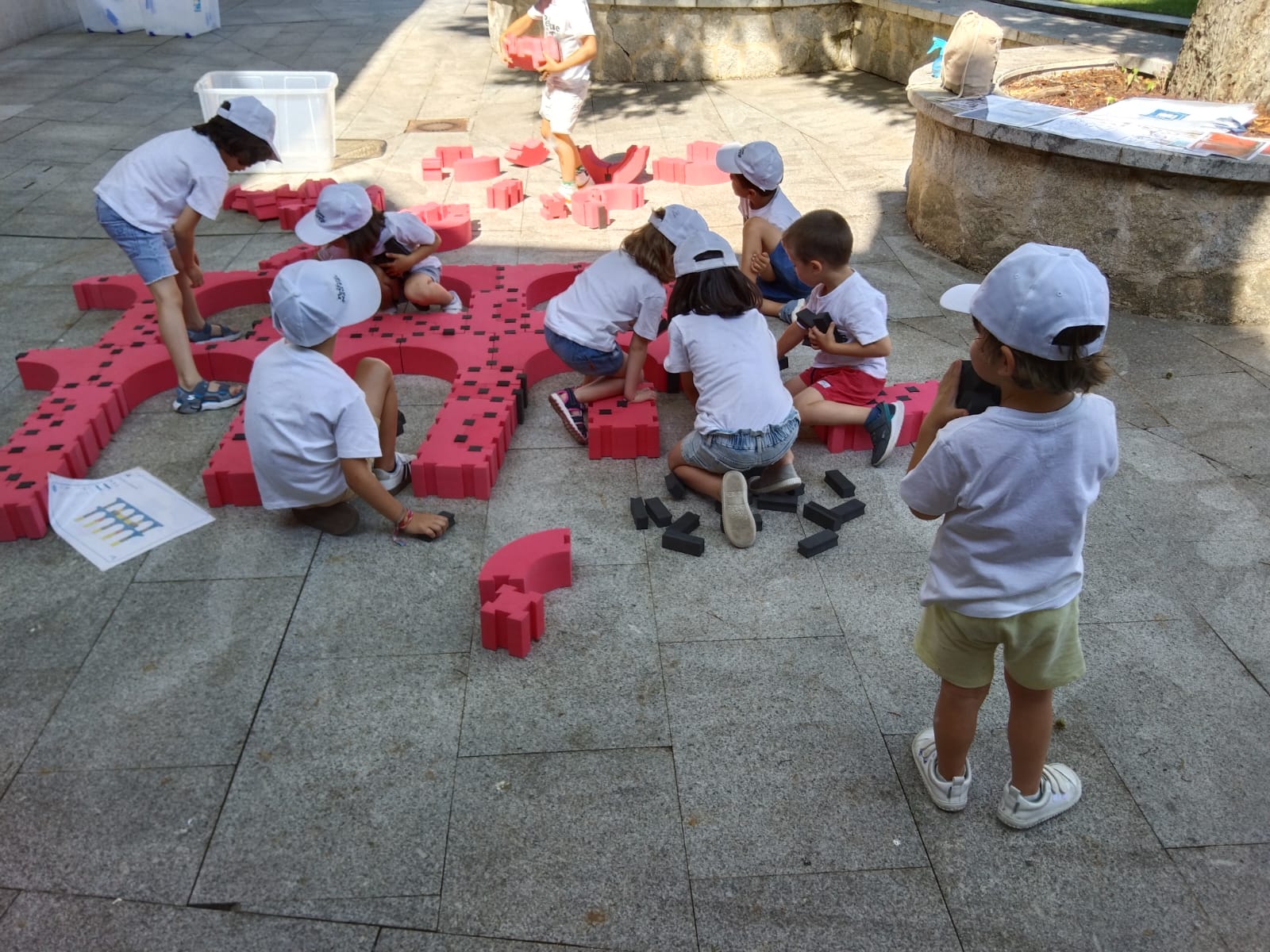 Un grupo de preescolares visita la Real Casa de Moneda para conocer el Acueducto Mutante