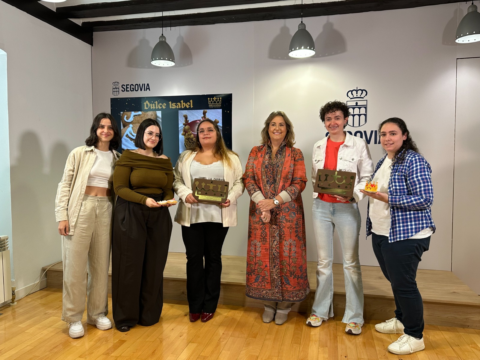 “Los Católicos”, un postre semifrío con los colores del estandarte real, gana el concurso Dulce Isabel 