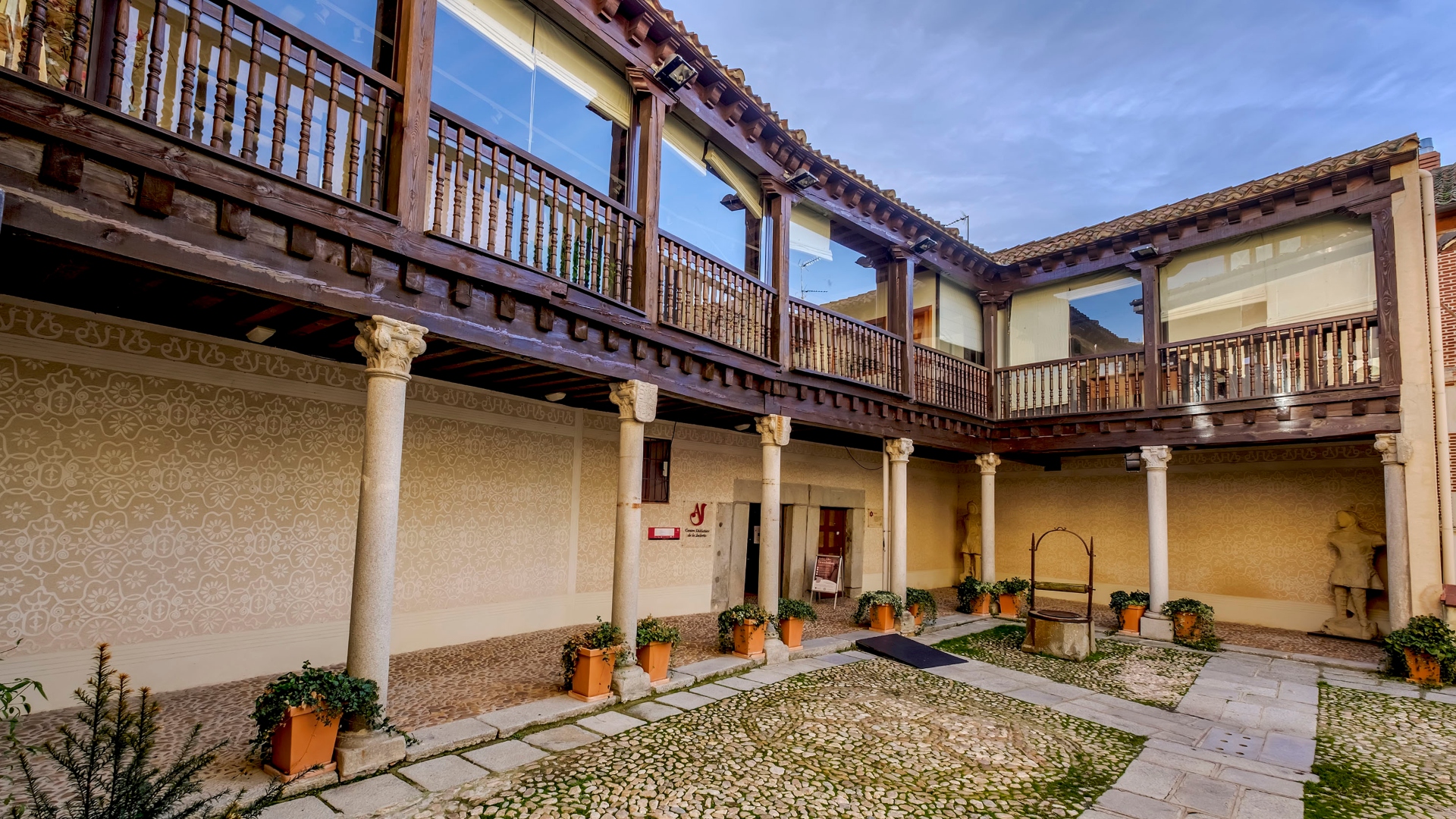 Patio Centro Didáctico de la Judería