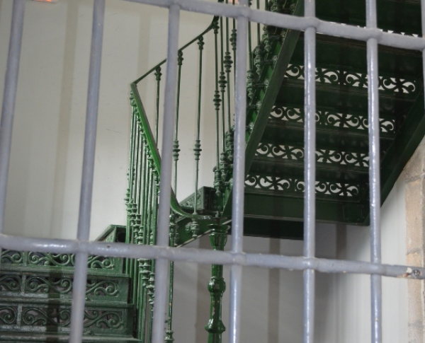ANTIGUA CARCEL ESCALERA