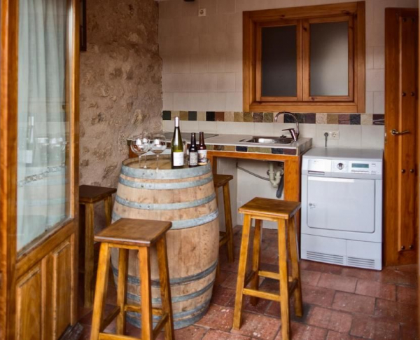 Acceso al patio. Vivienda de uso turístico El jardín de la alegría