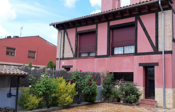 Fachada. Casa rural Arbana